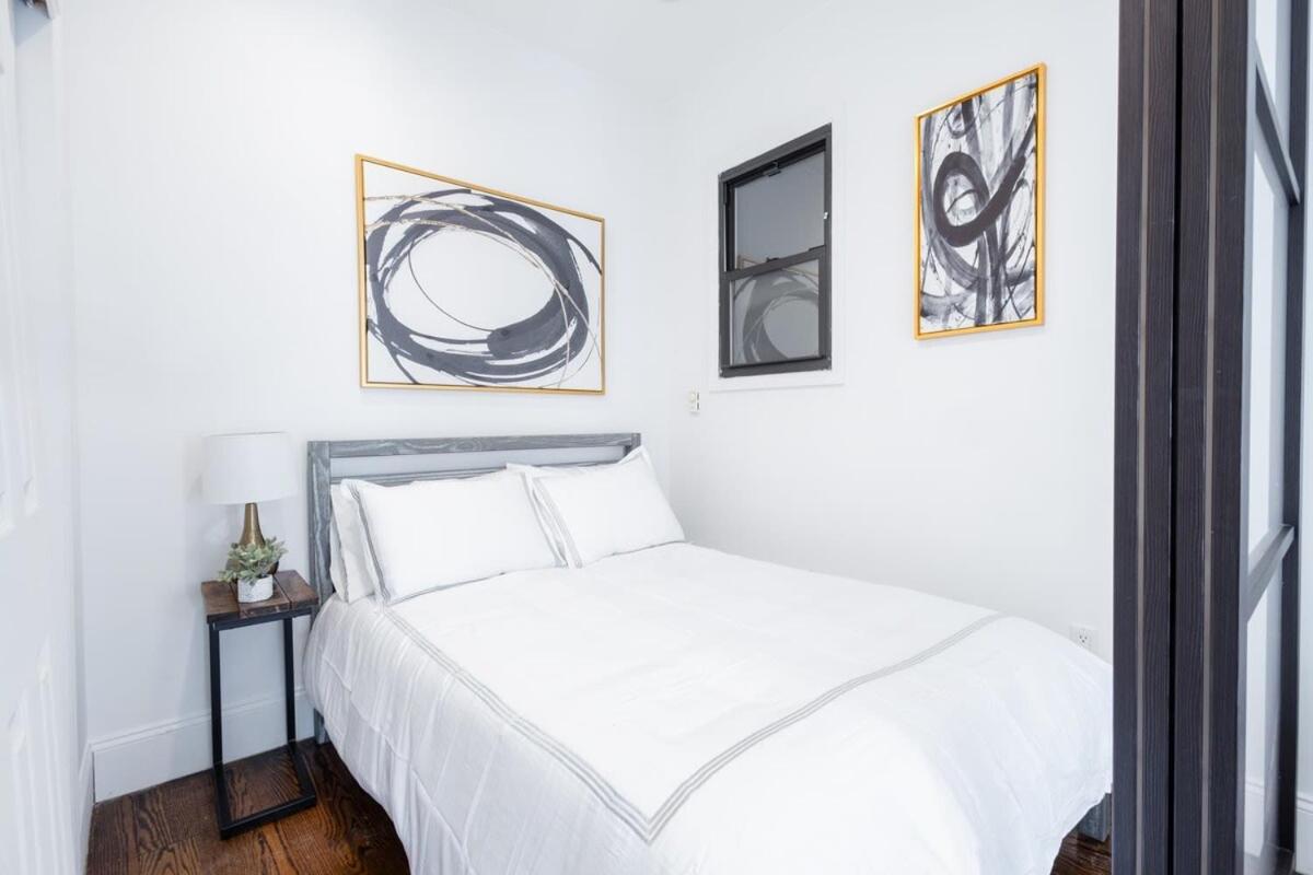 69-5c Festive Comfort Brand New 1br Lower East Side Christmas Ready Apartment New York